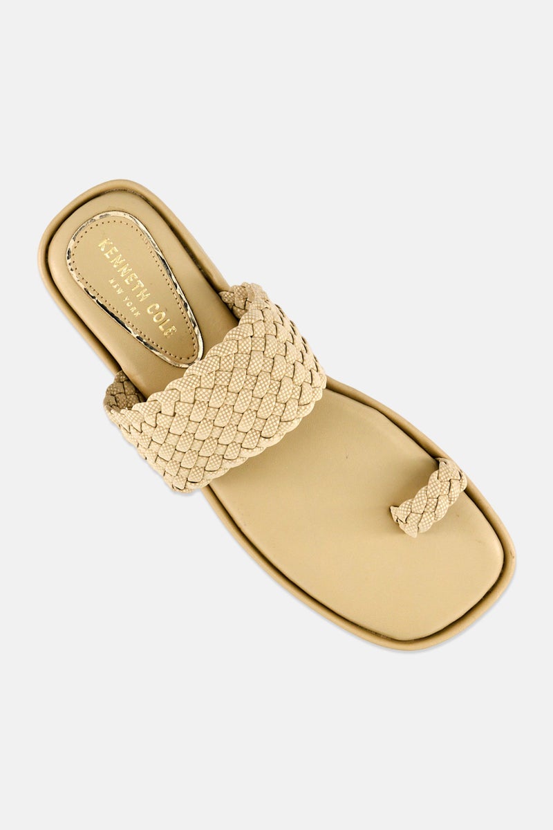 Kenneth Cole صنادل نسائية منسوجة سهلة الارتداء، بيج - Image 3