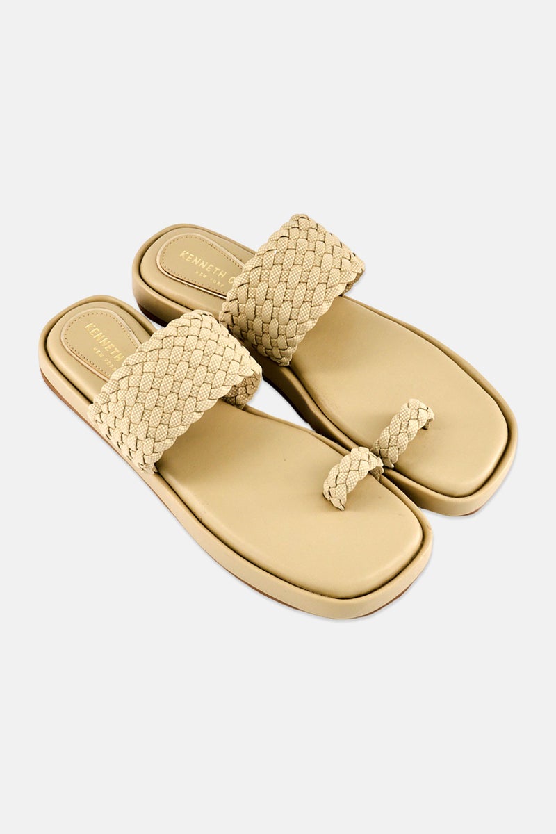 Kenneth Cole صنادل نسائية منسوجة سهلة الارتداء، بيج - Image 2