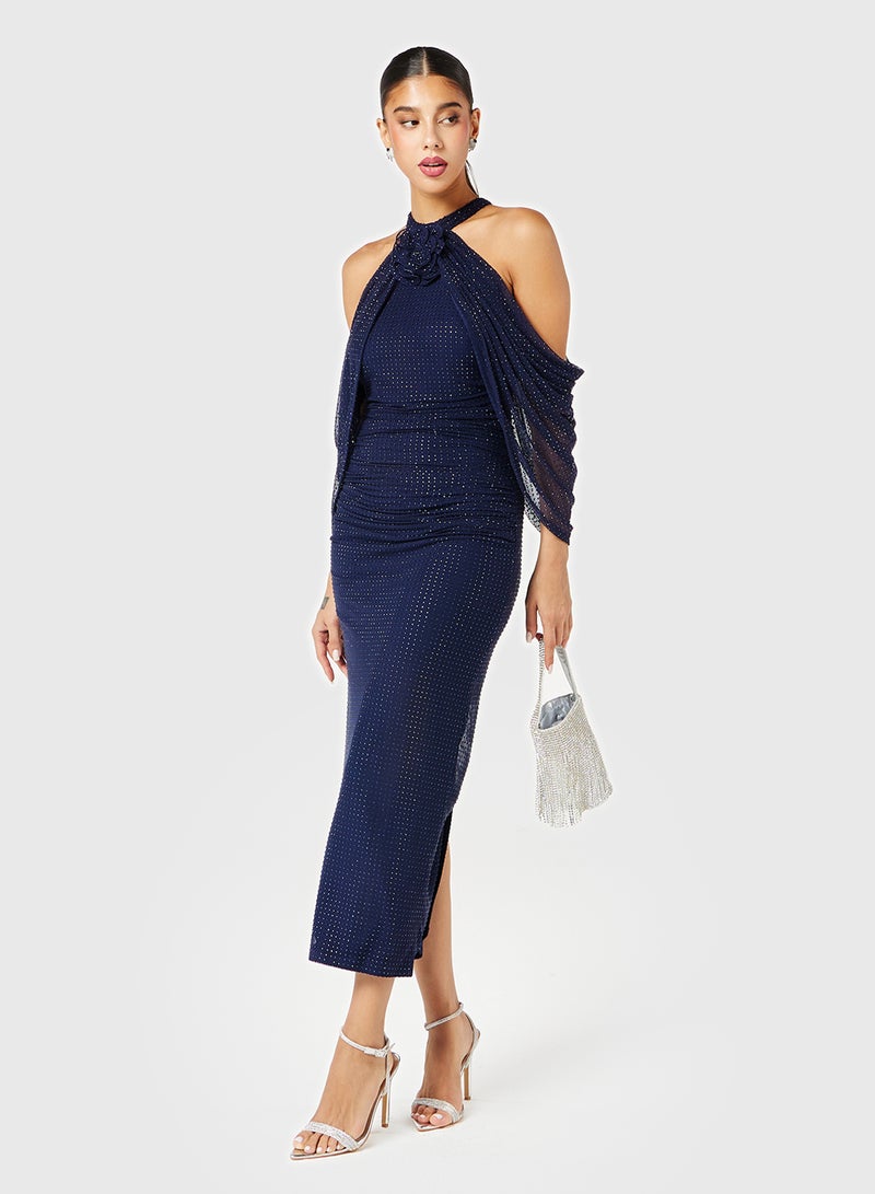 ثريدز باي اجوني فستان ميدي لامع بياقة هالتر - Image 4