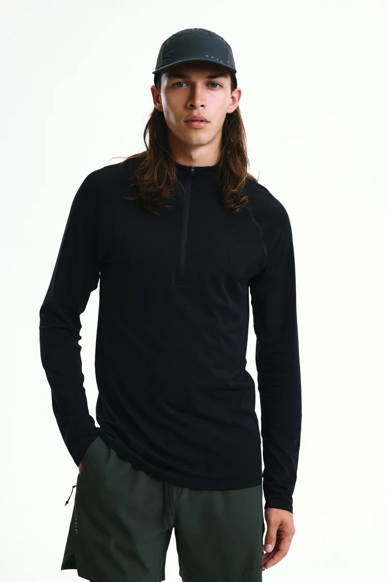 Muscle Fit Zip top sports top with DryMove™