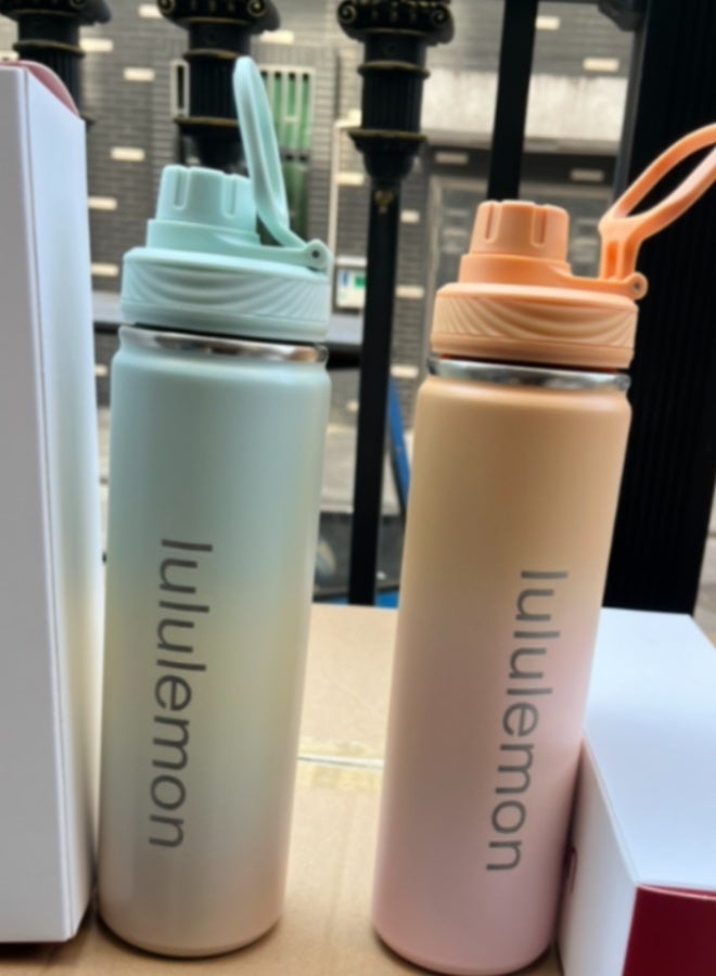 لولوليمون زجاجة مياه معزولة من لولوليمون للساخن أو البارد، زجاجة مياه رياضية معزولة بالفراغ من الفولاذ المقاوم للصدأ، مناسبة لحمل الماء والشاي المثلج والشاي الساخن وما إلى ذلك. - Image 3