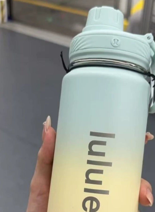 لولوليمون زجاجة مياه معزولة من لولوليمون للساخن أو البارد، زجاجة مياه رياضية معزولة بالفراغ من الفولاذ المقاوم للصدأ، مناسبة لحمل الماء والشاي المثلج والشاي الساخن وما إلى ذلك. - Image 2