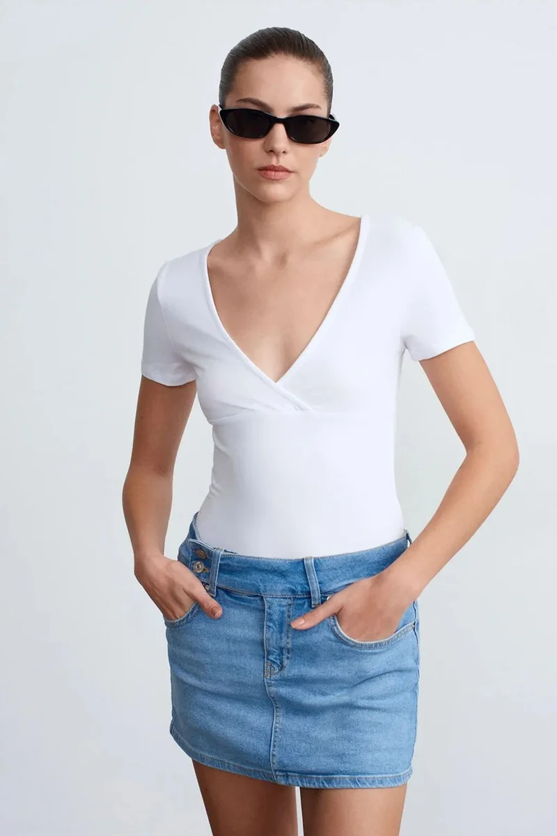 Dilvin White DILVIN Fitted V-Neck Short-Sleeve T-Shirt for Women | Best Price UAE