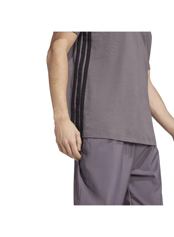 adidas تيشيرت أساسي رجالي بثلاث خطوط