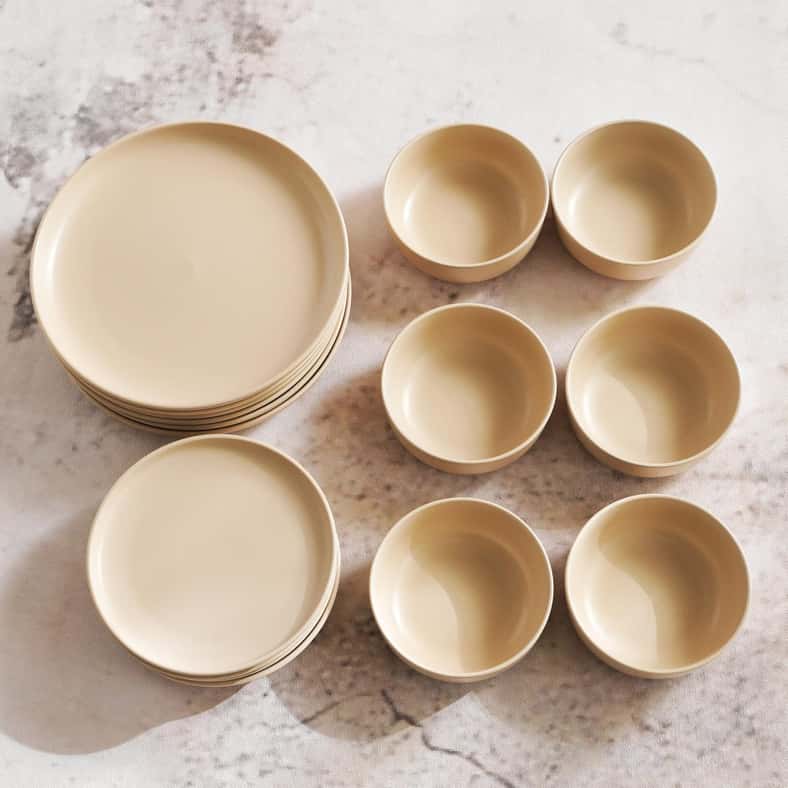 Pan Home طقم عشاء بيفين 18 قطعة من الخزف - كريمي - Image 5