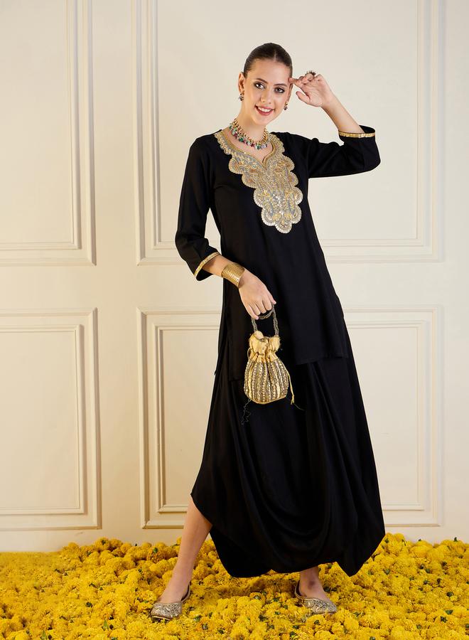 SASSAFRAS Embroidered Short Kurta With Maxi Skirt Co-Ords Set by Styli  - Image 1