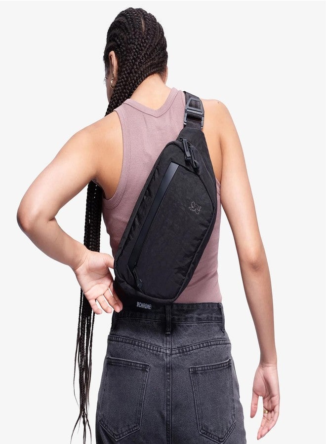 كروم حقيبة كتف سابين من كروم إندستريز للرجال والنساء - حجرة رئيسية كبيرة، مواد معاد تدويرها خفيفة الوزن، وإبزيم معدني قابل للتعديل - 6 لتر، أسود - Image 5