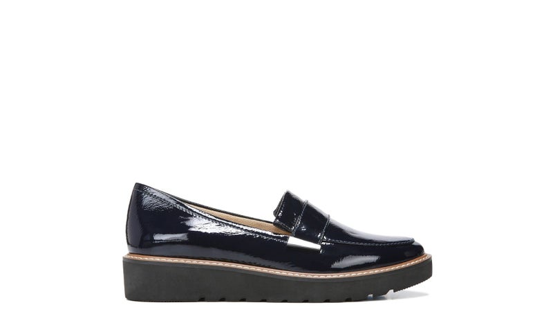 Naturalizer Womens Adaline Slip On Lightweight Platform Loafer,Navy Blue Crinkle Patent Leather,5M - Image 4