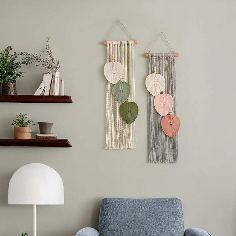 Set of two macramé leaf wall hangings, bohemian tapestry adorned with wooden beads and cotton tassels, 20 x 66 cm - Image 3