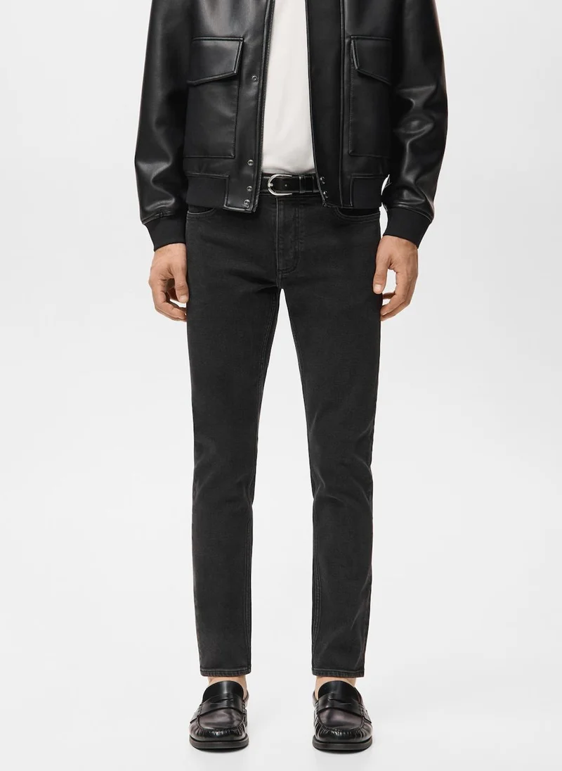 مانجو مان جينز جان أسود بقصة ضيقة