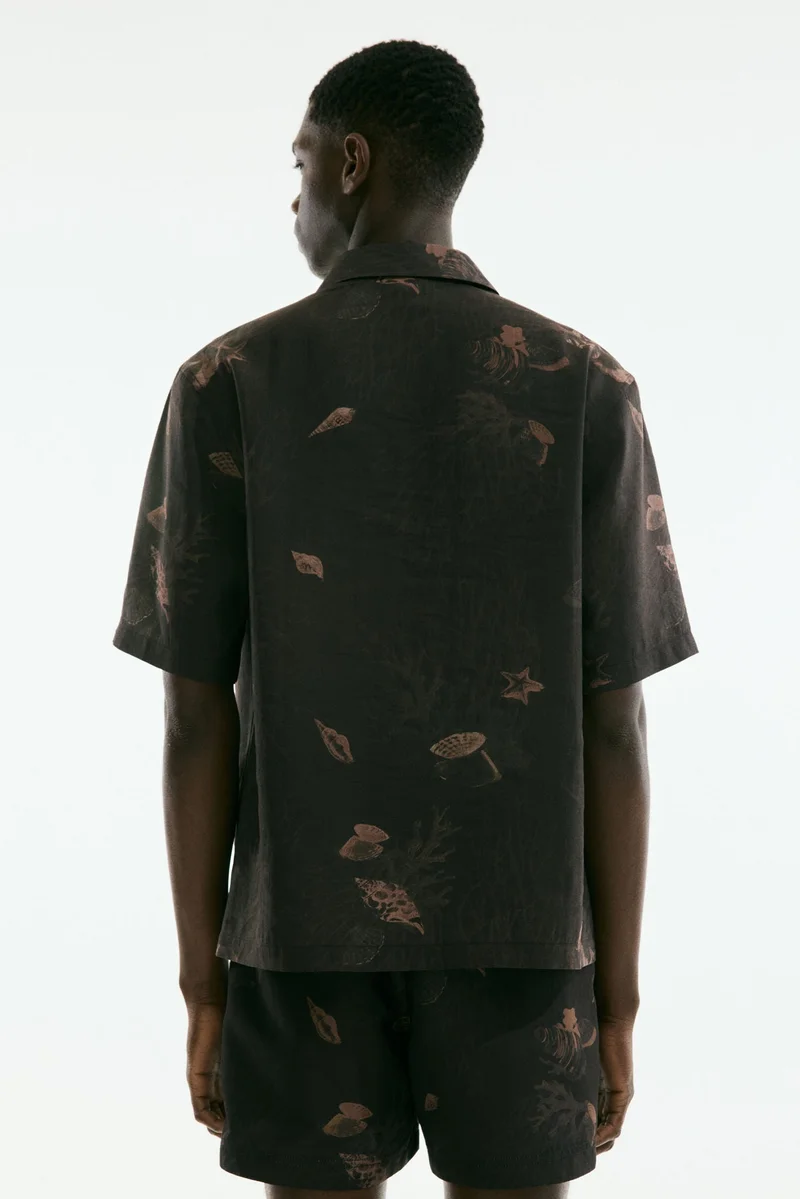 اتش اند ام شورت سباحة منقوش