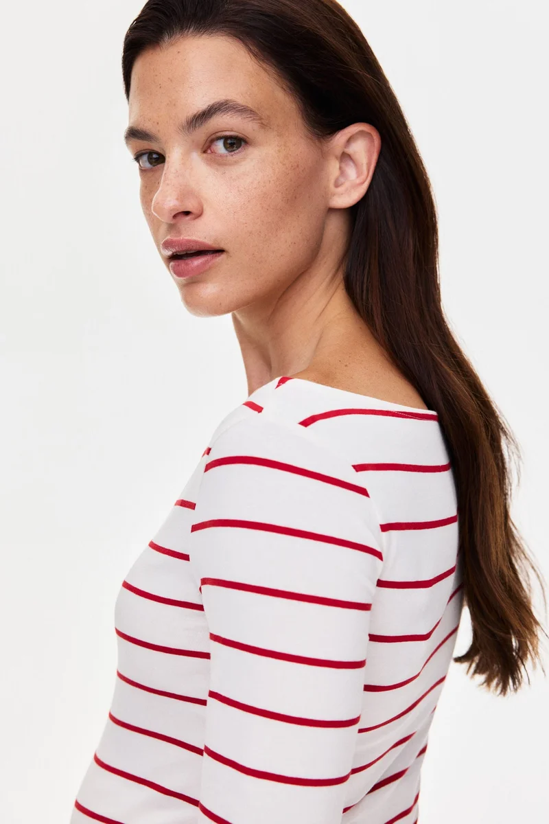 اتش اند ام بلوزة بقبة عريضة من تشكيلة ماما