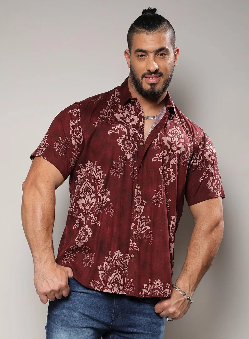 انستافاب بلس قميص رجالي بني بنقوش عرقية من رايون سلاب ليكرا بياقة ممتدة وأكمام قصيرة وفتحة أزرار وراحة يومية