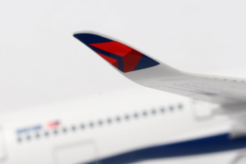Daron SkyMarks Delta Air Lines Airbus A350-900 1/200 (SKR950) - Image 3
