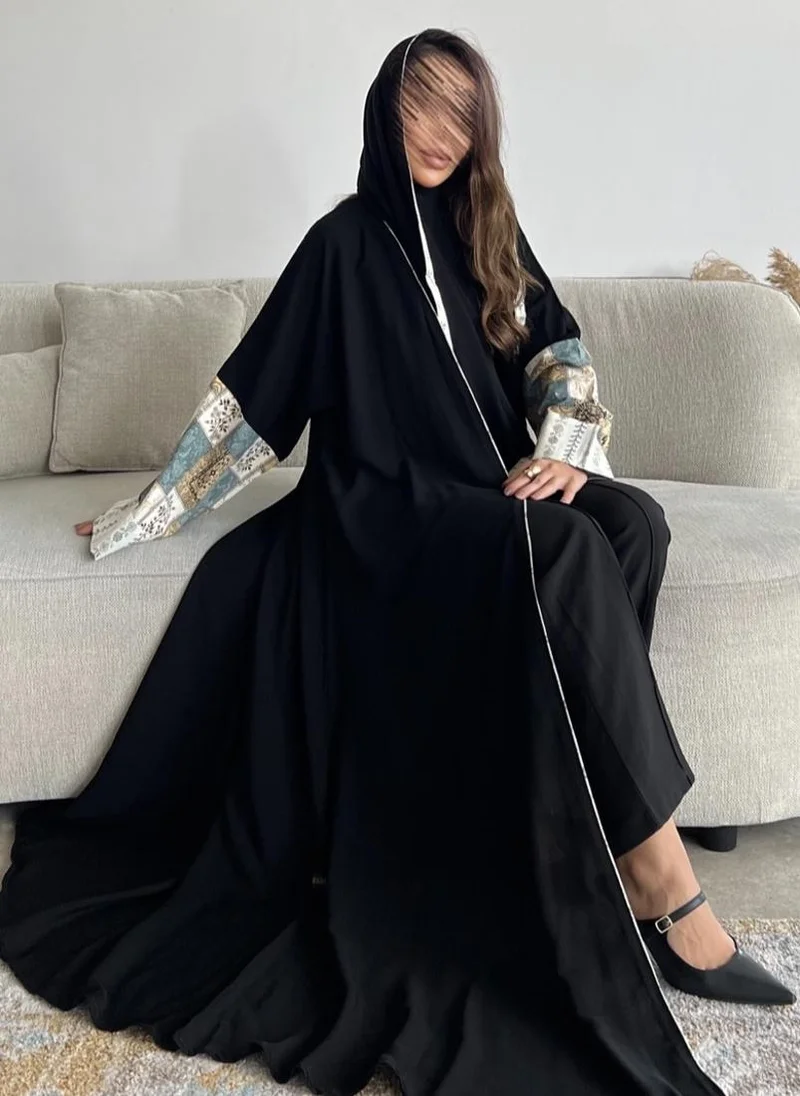 عبايات لوسين عباية كريب ملكي بأكمام قلاب لنن هندي