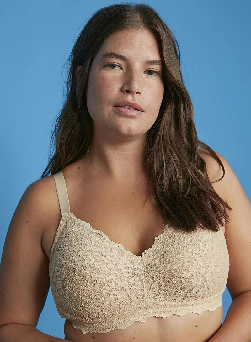 بنتي حمالة صدر ليلي فورم بلون نيود