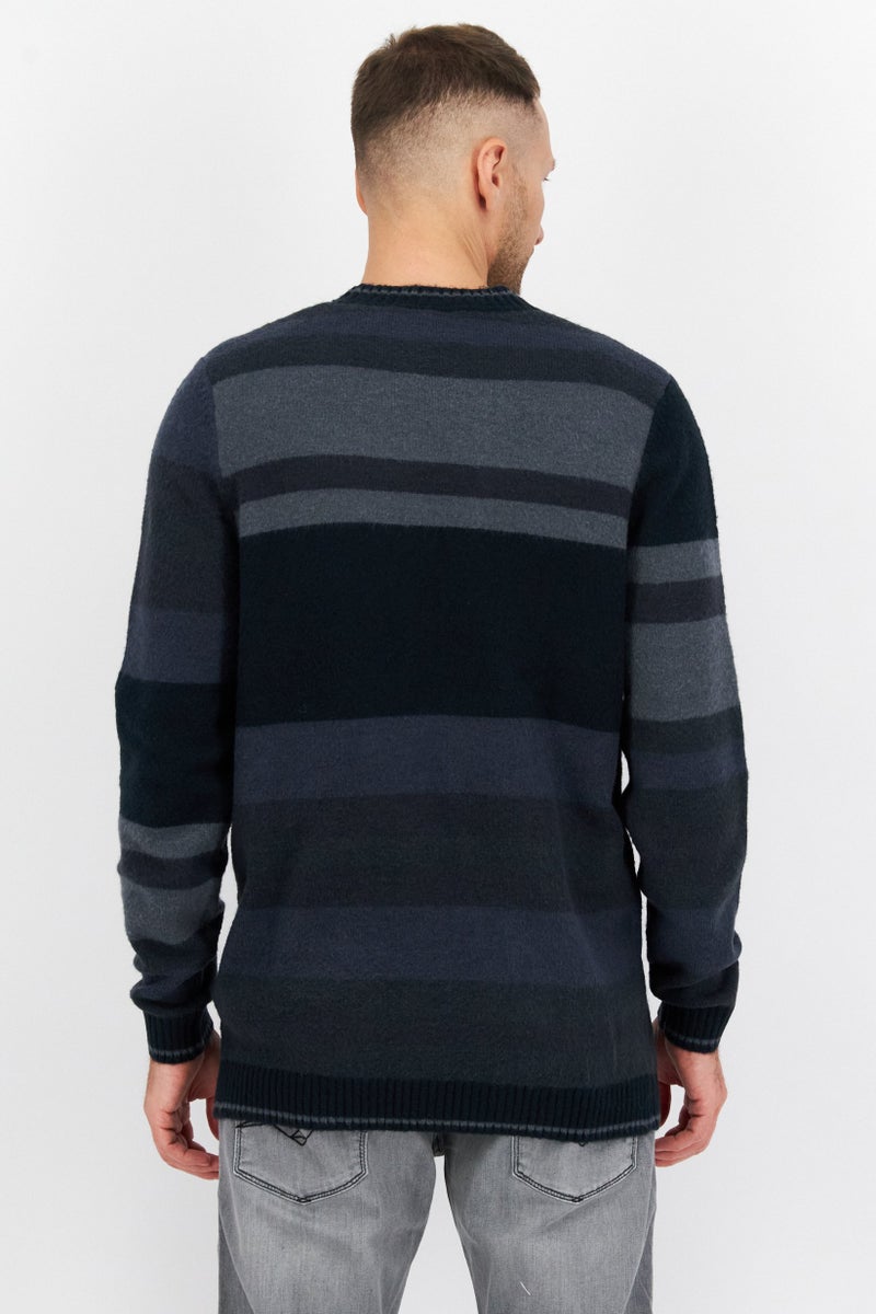Lyle & Scott Men V-Neck Long Sleeve Embroidered Logo Cardigan, Blue Combo  - Image 2