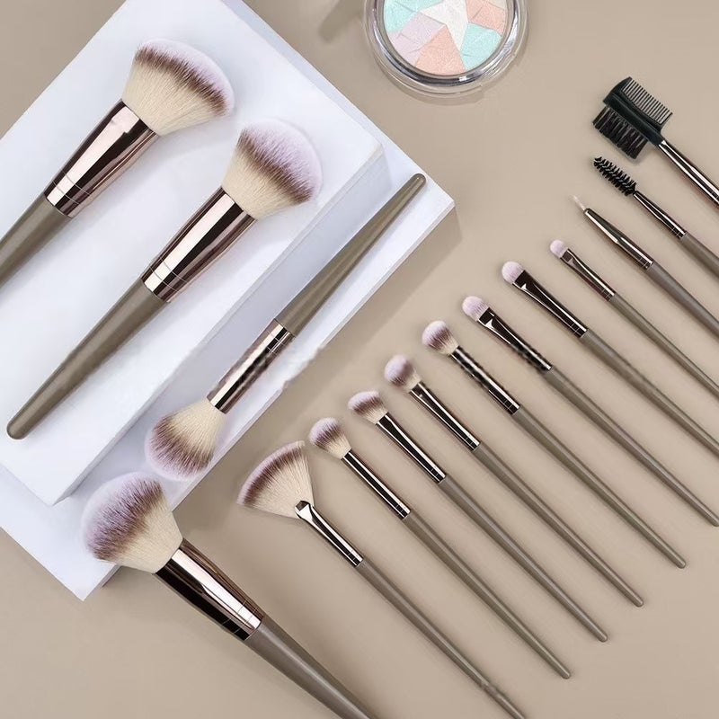 15-Piece Champagne Color Makeup Brush Set Portable Soft Bristle - Image 2