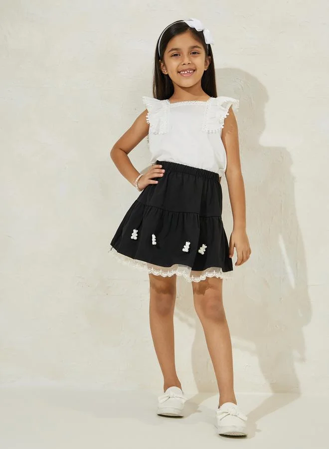 Styli Bear Accent Detail Lace Hem Skirt