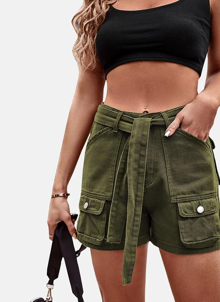 يونيكي Green Mid Rise Plain Slim Fit Shorts