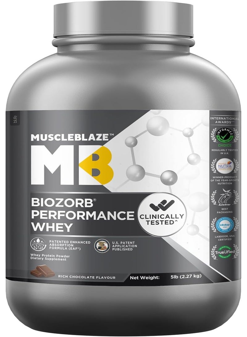 مسل بلايز بروتين مصل اللبن MuscleBlaze Biozorb Performance، نكهة الشوكولاتة الغنية، 5 أرطال - Image 1