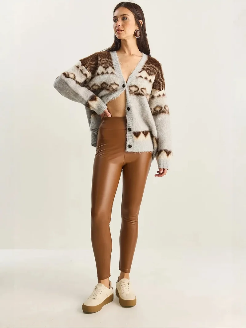 بيانكو لوتشي LUCCI Elastic Waist Faux Leather Skinny Pants