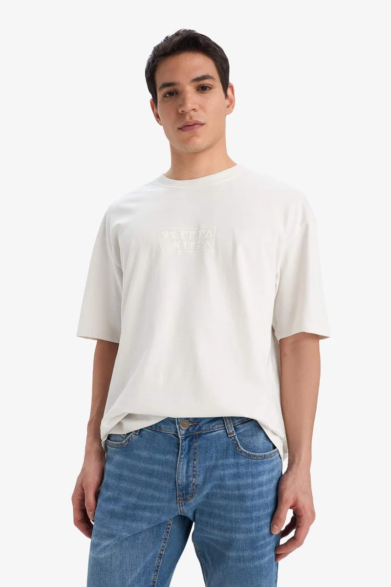 ديفاكتو Cotton Oversize Fit Crew Neck Back Printed T-Shirt