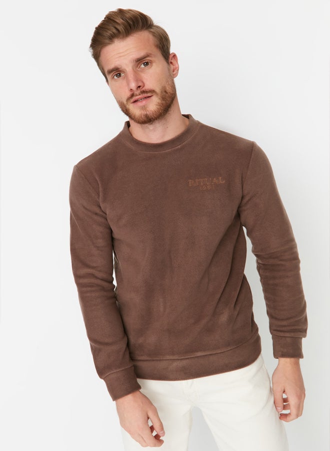 trendyol Brown Regular/Normal Cut Crew Neck Anti-Pilling Fleece Sweatshirt - Image 2