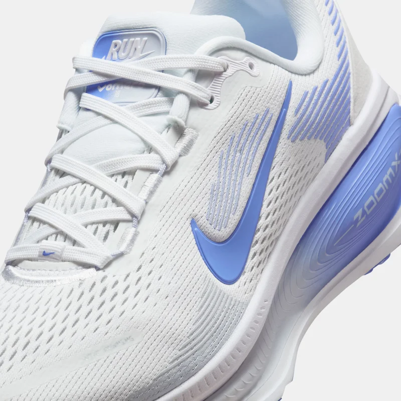 Nike Women's Vomero 18 Road Running Shoes
