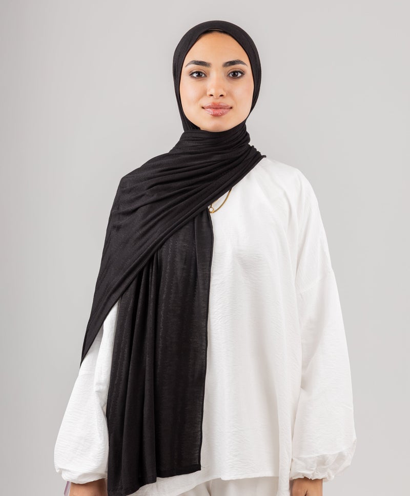 طرحة كويتية أنيقة باللون الأسود