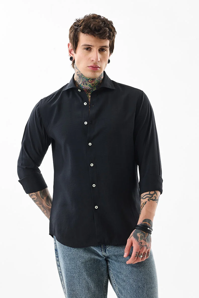 SNITCH Black Plain Slim Fit Shirt