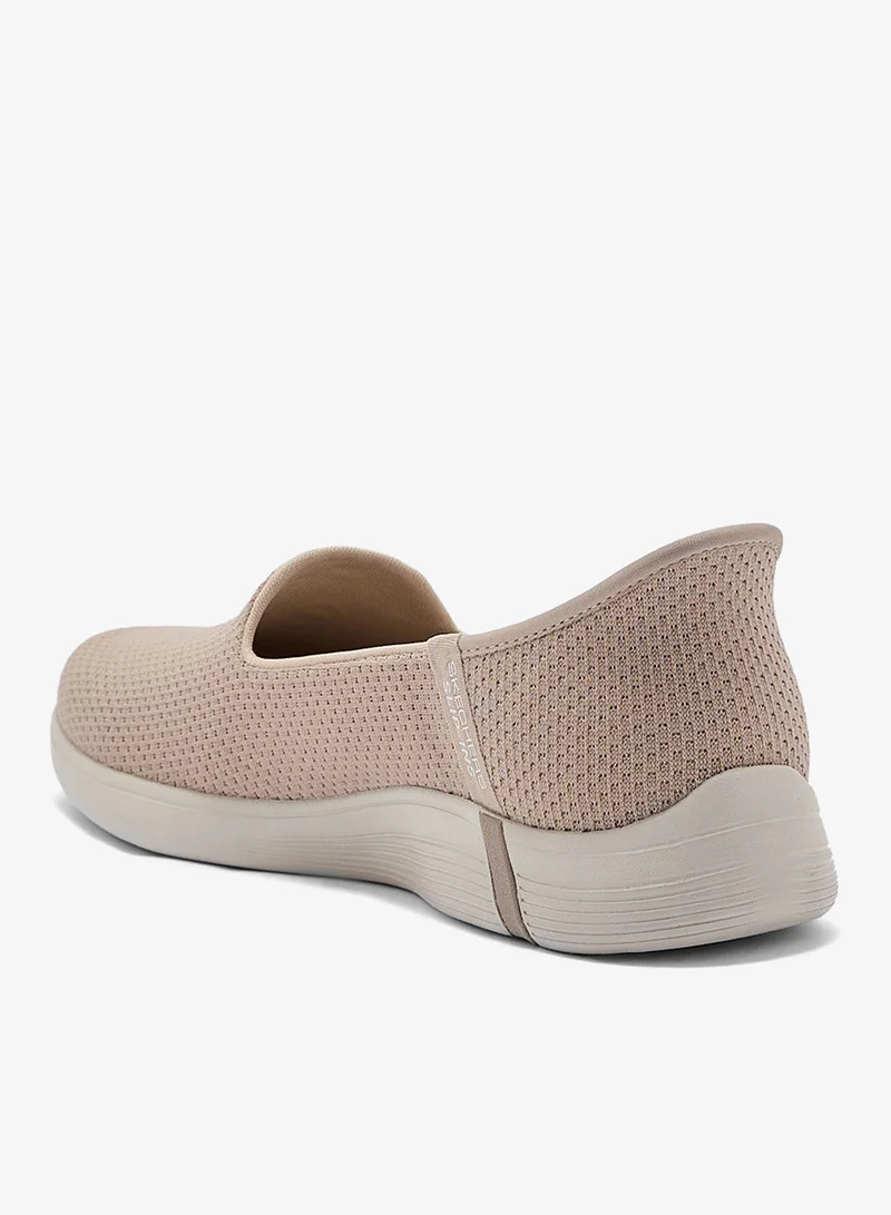 SKECHERS ON-THE-GO SWIFT
