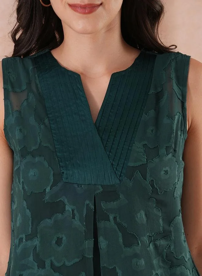 globus Globus Textured Floral Print V-Neck Sleeveless Top