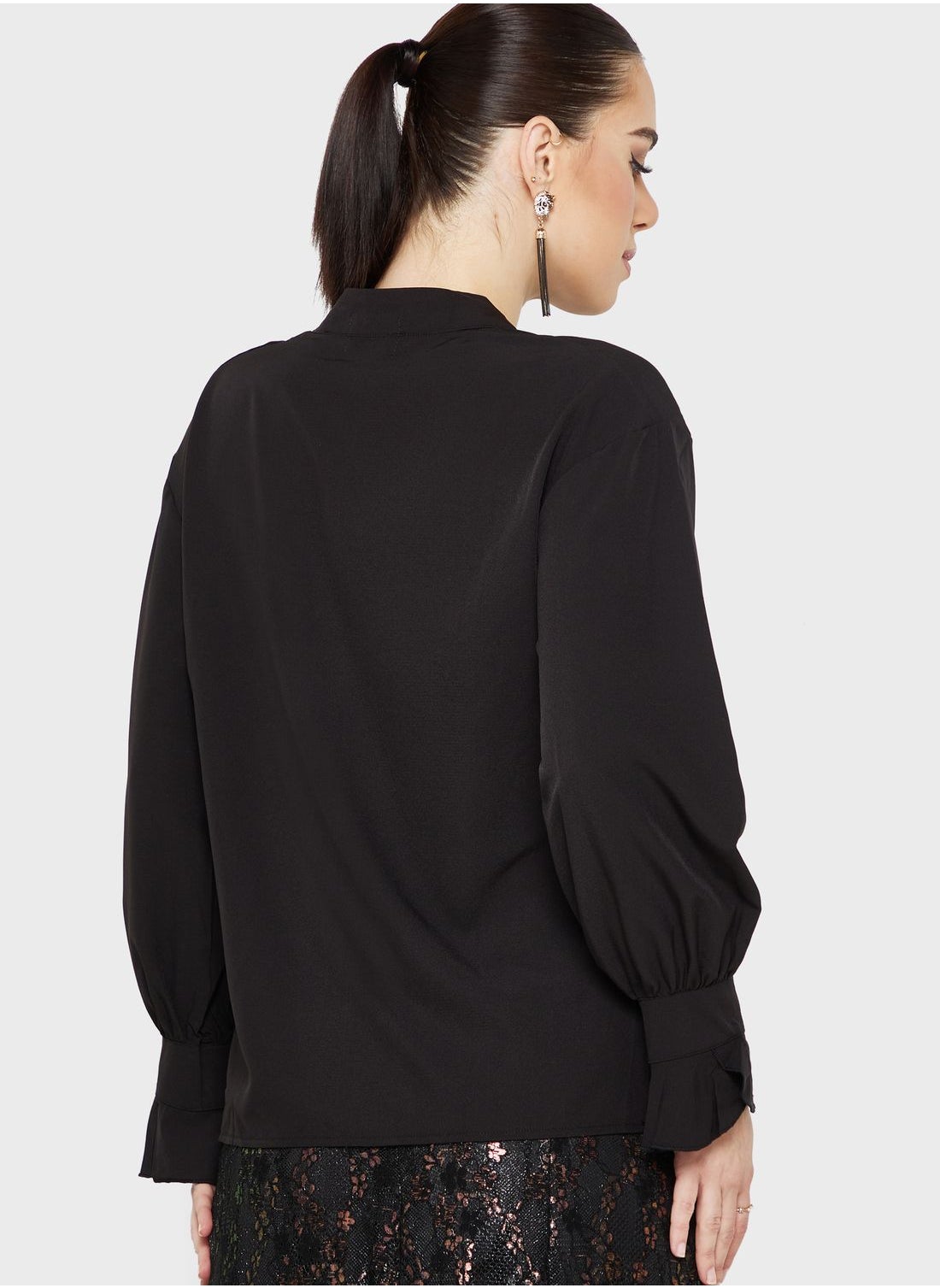 Puff Sleeve Top - https://f.nooncdn.com/p/pzsku/Z43F2D93CF711EE97DB10Z/45/_/1698935250/6d29e18d-c39c-43bc-9583-7be84f15d981.jpg?format=jpg&width=original