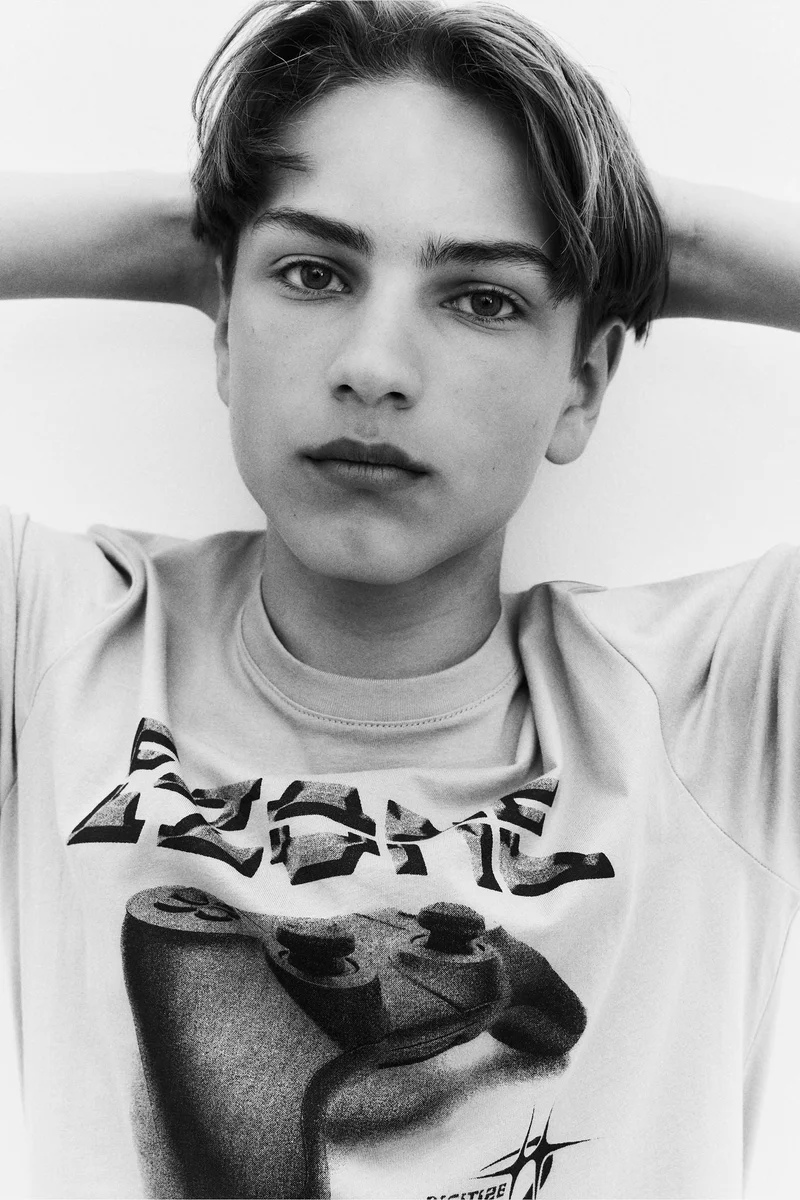 اتش اند ام تي-شيرت قطني مطبوع