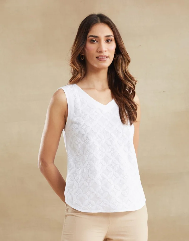 فاب انديا White Cotton Chikankari Top