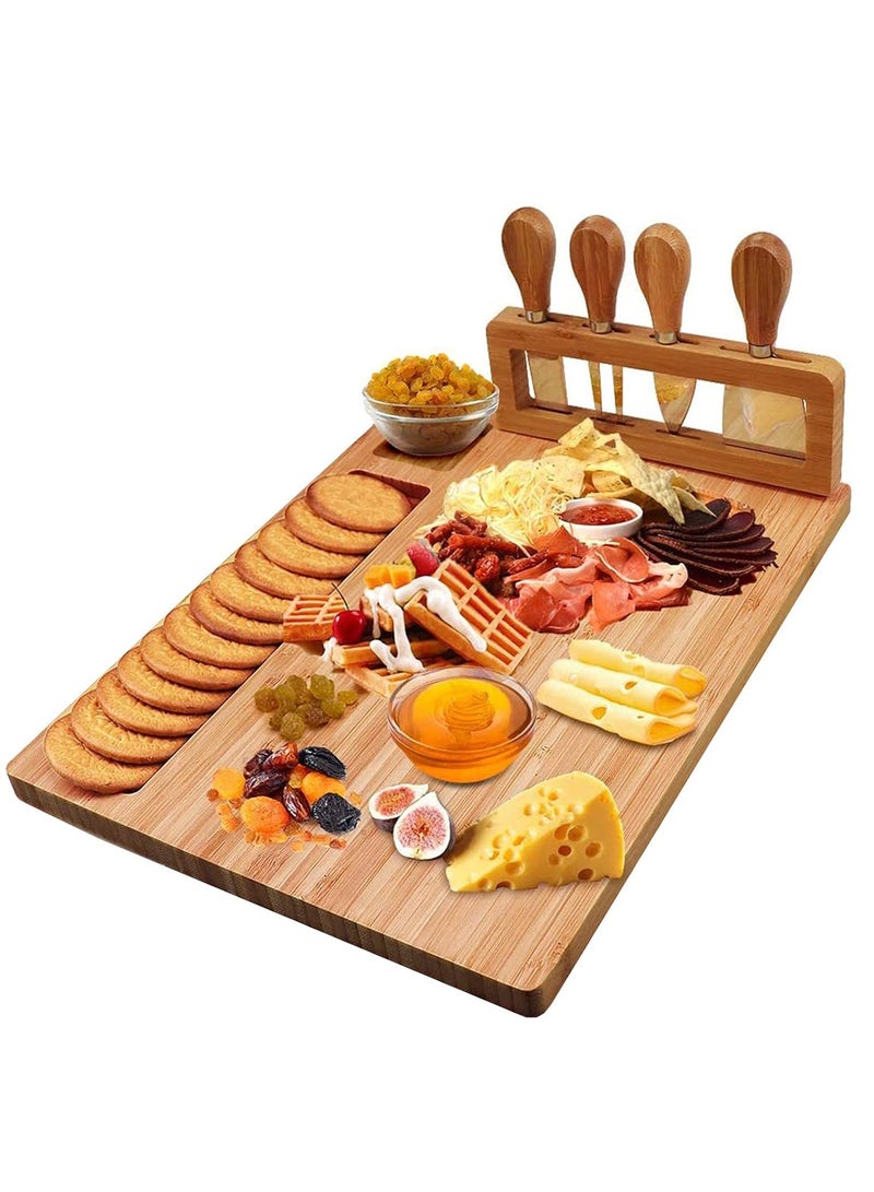 يلا جوي مجموعة ألواح الجبن المصنوعة من الخيزران، صينية الجبن، لوح تقديم اللحوم الباردة، وطبق تقديم اللحوم مع 4 سكاكين جبن من الفولاذ المقاوم للصدأ، مثالية كهدية زفاف، وحفلات أعياد الميلاد (14 بوصة × 11 بوصة) - Image 1