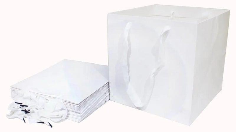 بريما طقم أكياس هدايا مربعة أبيض مكون من 6 قطعة 25x25x25 سم - Image 1