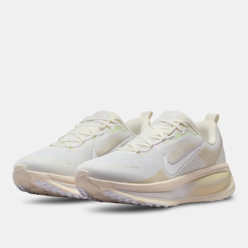 نايكي Women's Vomero 18 Road Running Shoes