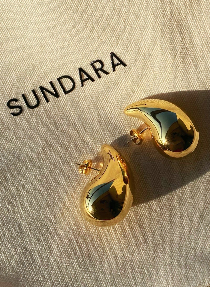 SUNDARA Elegant Teardrop 18K Gold Plated Stud Earrings, Titanium Steel Waterdrop Earrings for Women and Girls with Luxury Gift Box, Hypoallergenic Lightweight Elegant Earrings for Daily Wear - Image 5