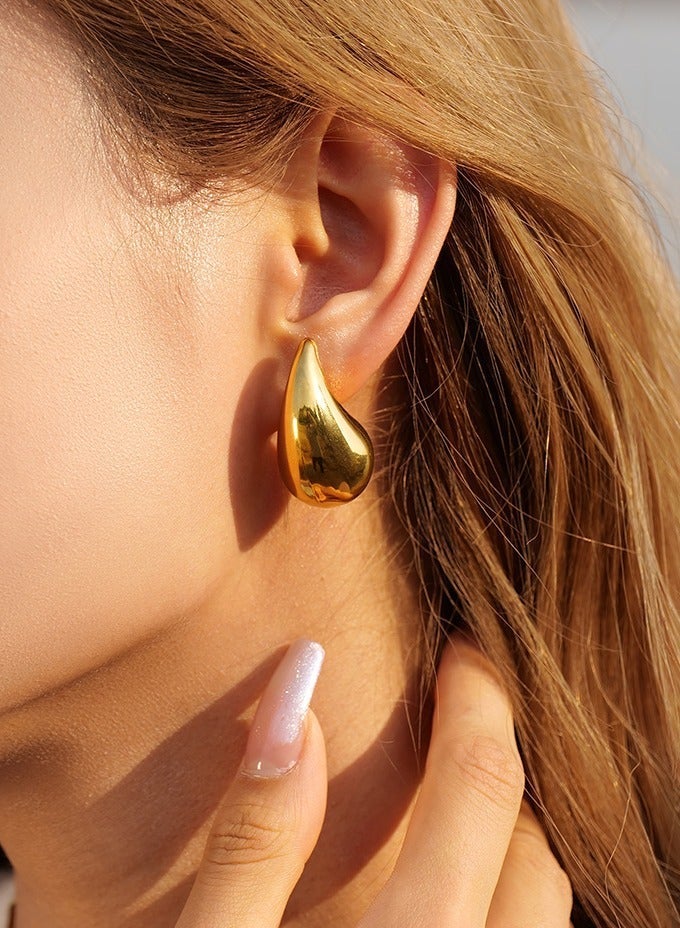 SUNDARA Elegant Teardrop 18K Gold Plated Stud Earrings, Titanium Steel Waterdrop Earrings for Women and Girls with Luxury Gift Box, Hypoallergenic Lightweight Elegant Earrings for Daily Wear - Image 4