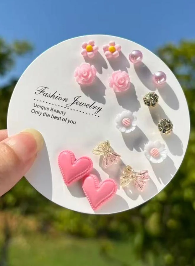 تايك تو Set of 7 - Heart and Flower Stud Earrings