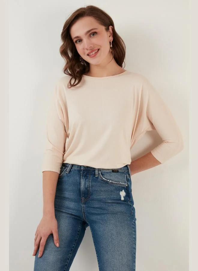 ليلا بلوزة نسائية ليلا بأكمام ترافكار وياقة دائرية