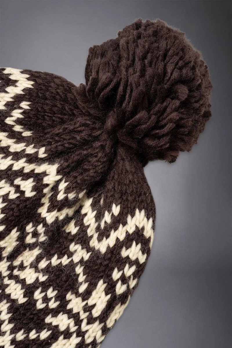 Doppelganger Red Men's cap with pompom - White/Bordeaux for Men | Best Price UAE
