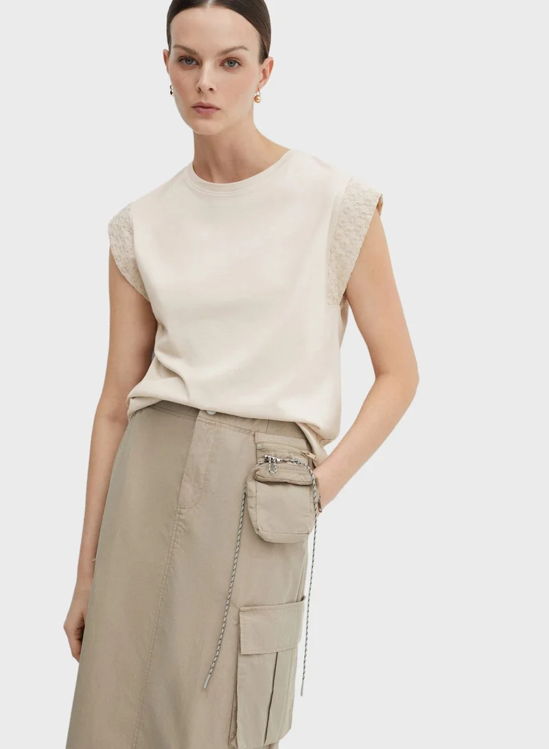 مانجو Embroidered Crew Neck T-Shirt