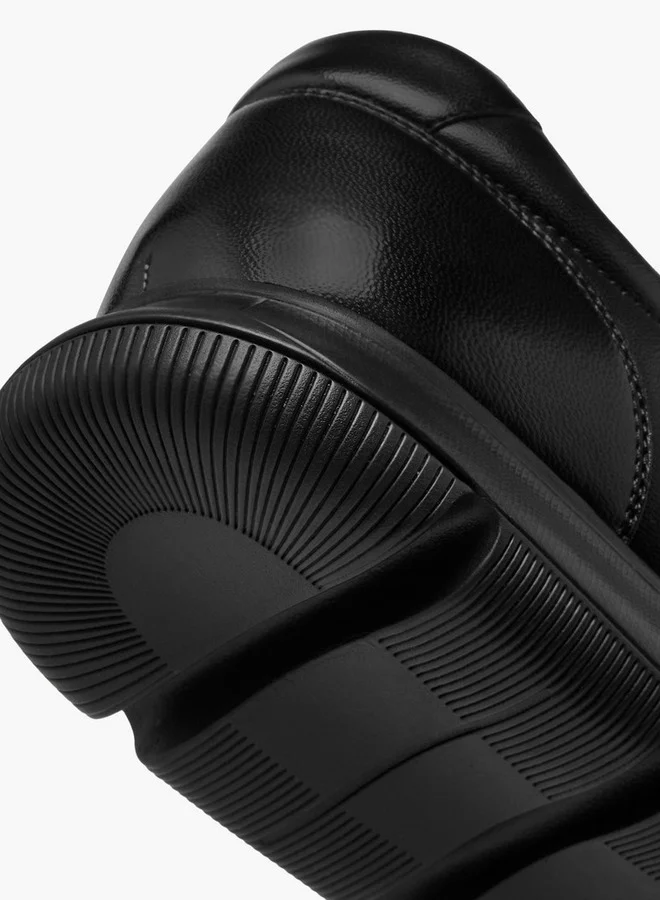 Le Confort Solid Lace-Up Derby Shoes