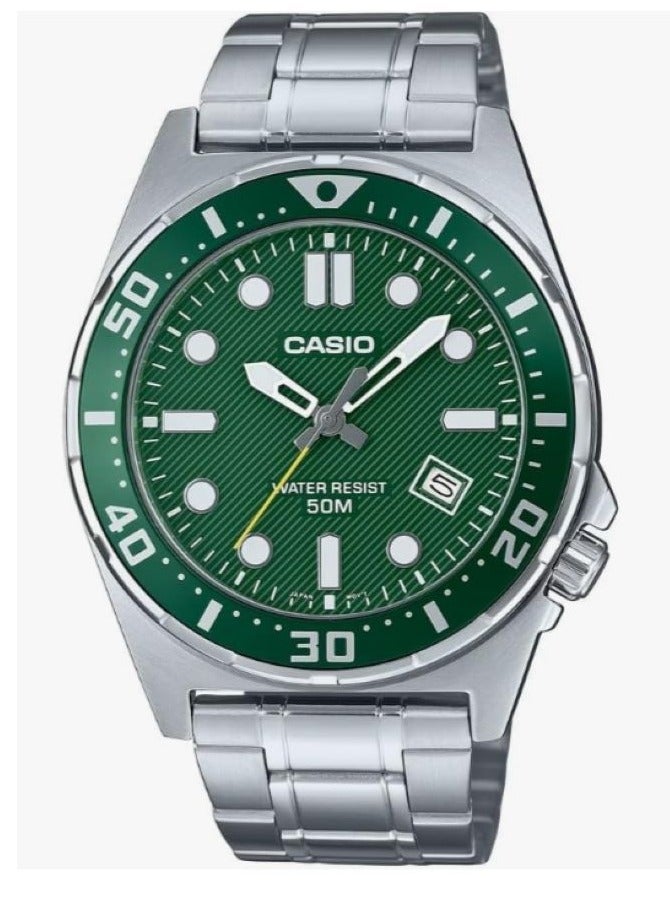 Casio Men's Watch with a Modern and Distinctive Design, Model MTD-135D-3AVDF