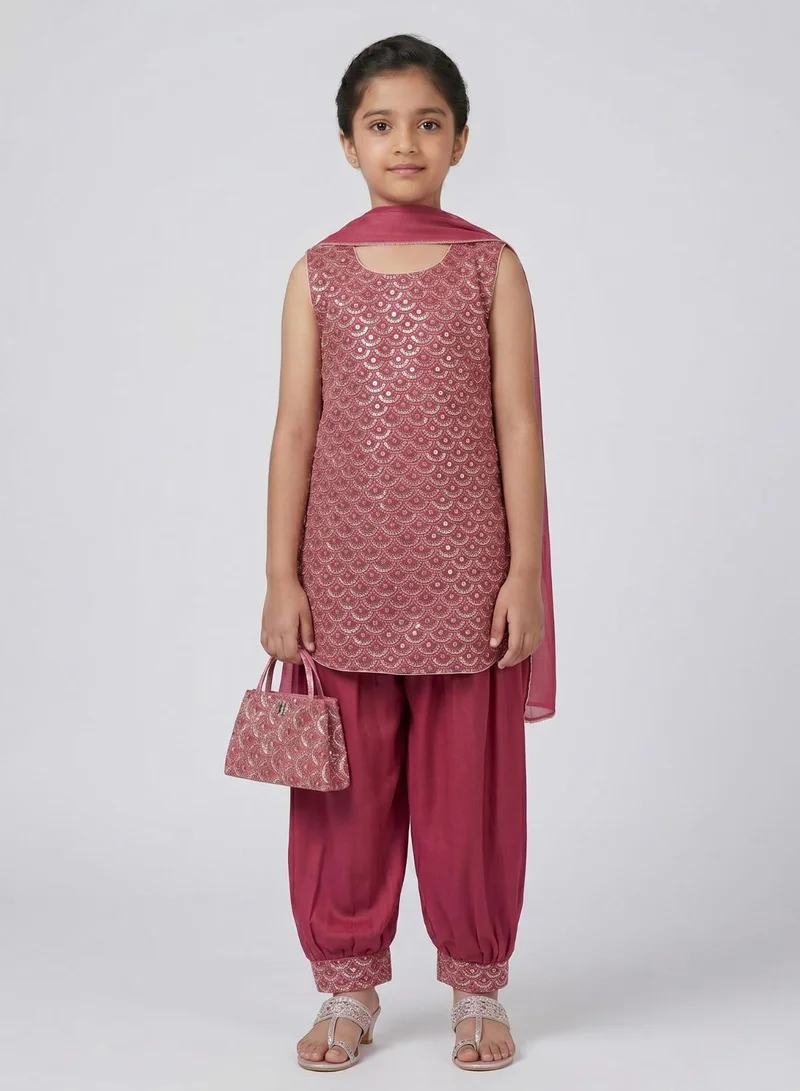 babyqlo Girls Embroidered Ethnic Kurta Set