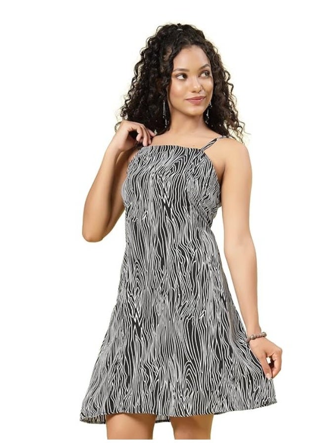 Oomph! Women's Crepe dress - Image 2
