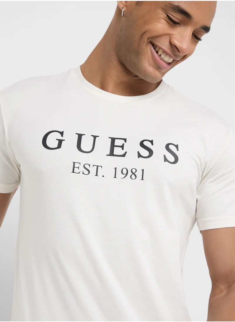GUESS Logo Detailed Crew Neck Short Sleeve T-Shirt